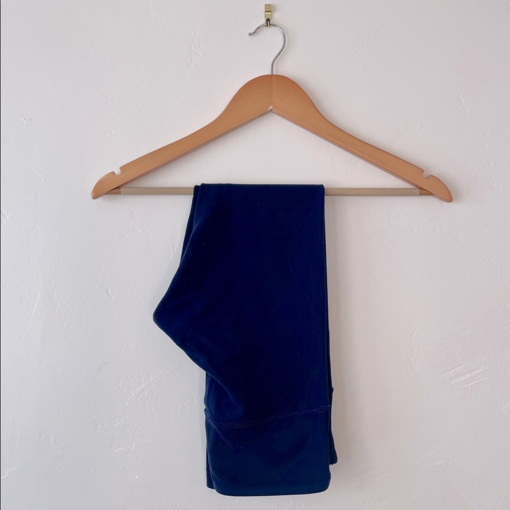Lulu Lemon Dark Blue Capris Crop Leggings
